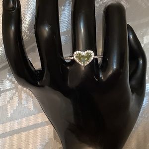 Fashion Jewelry Green/Clear Heart Shaped Ring